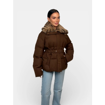 Куртка с мехом зимняя Max Mara коричневая 3473 Куртка с мехом зимняя Max Mara коричневая 3473