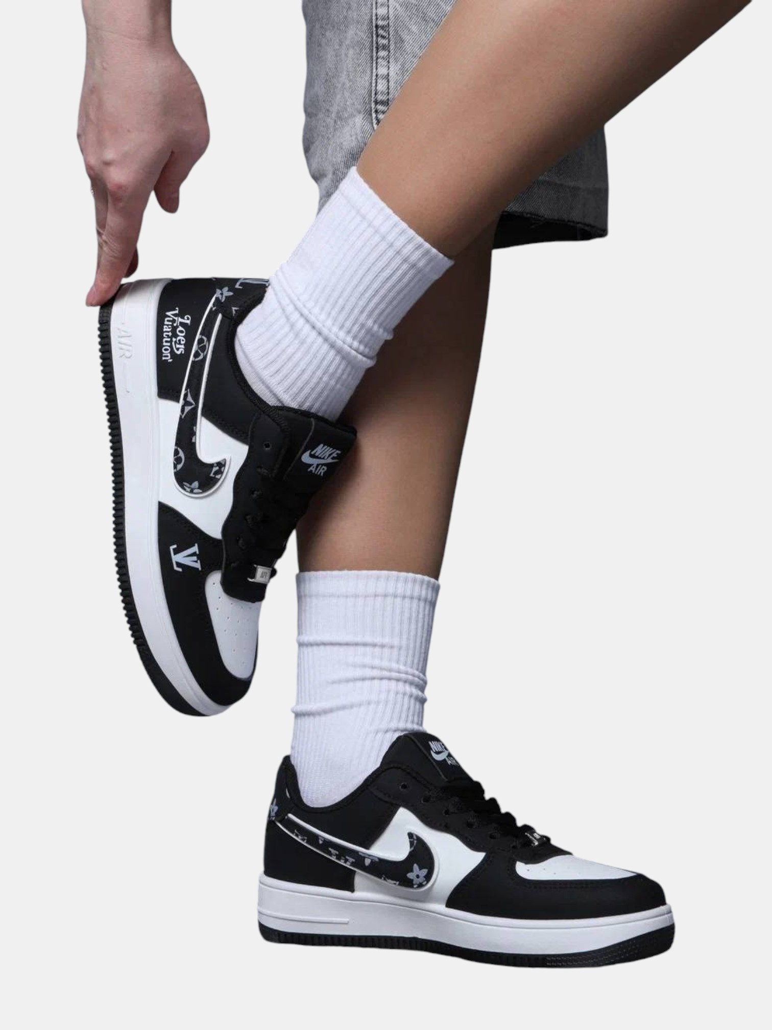 Кроссовки NIKE Air Force 1 черные с белым 3247 Кроссовки NIKE Air Force 1 черные с белым 3247