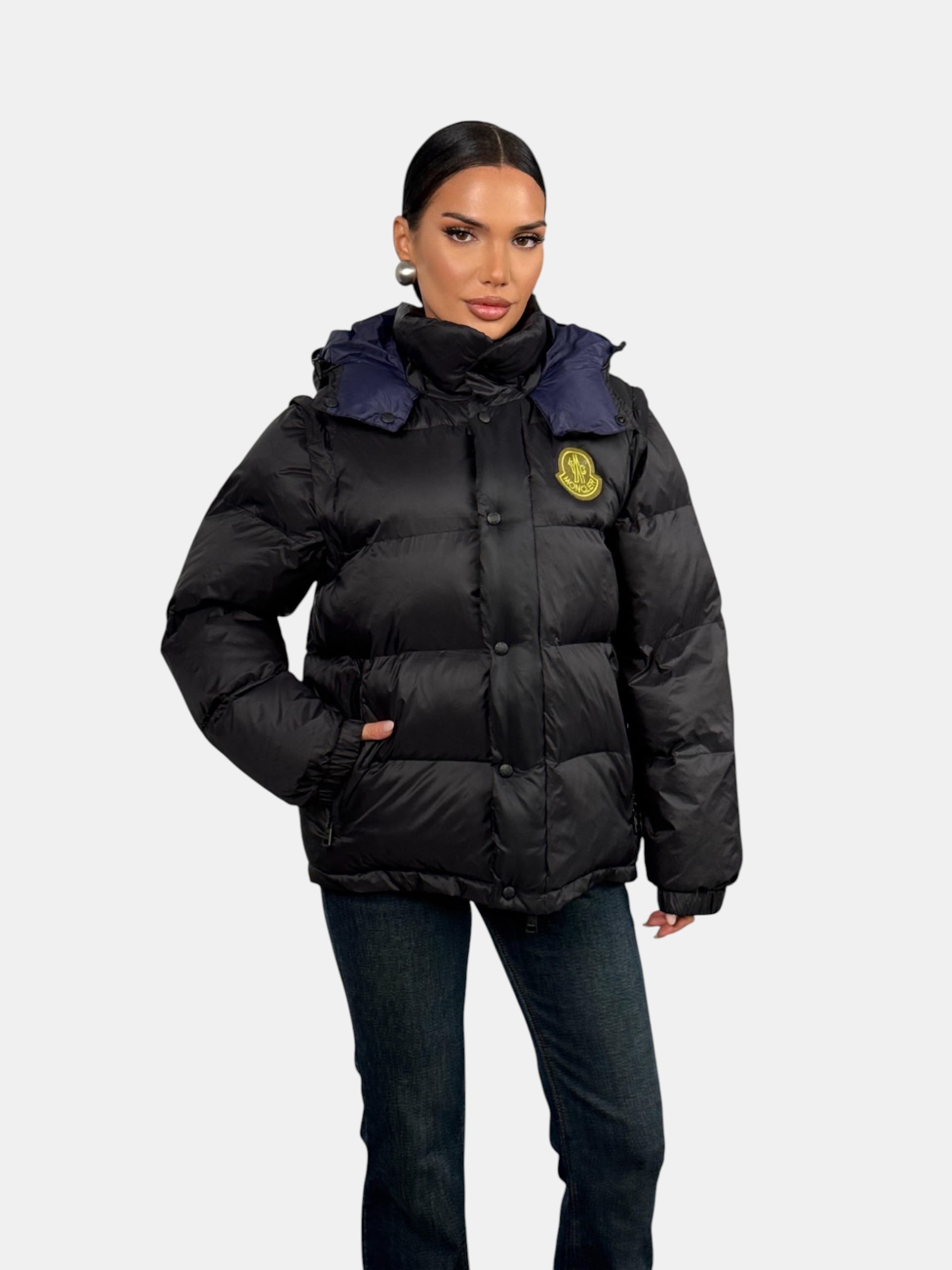 Пуховик MONCLER черный 3151 Пуховик MONCLER черный 3151
