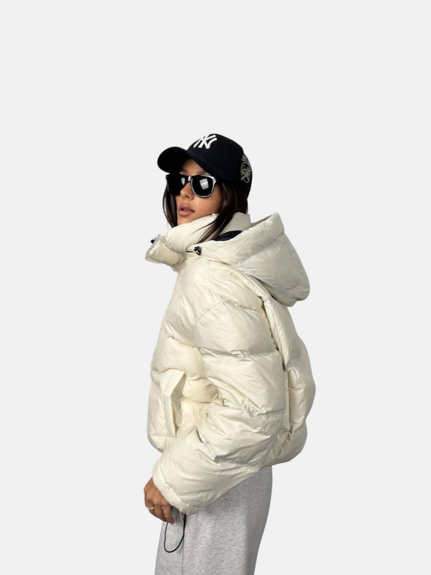 Пуховик оверсайз бежевый