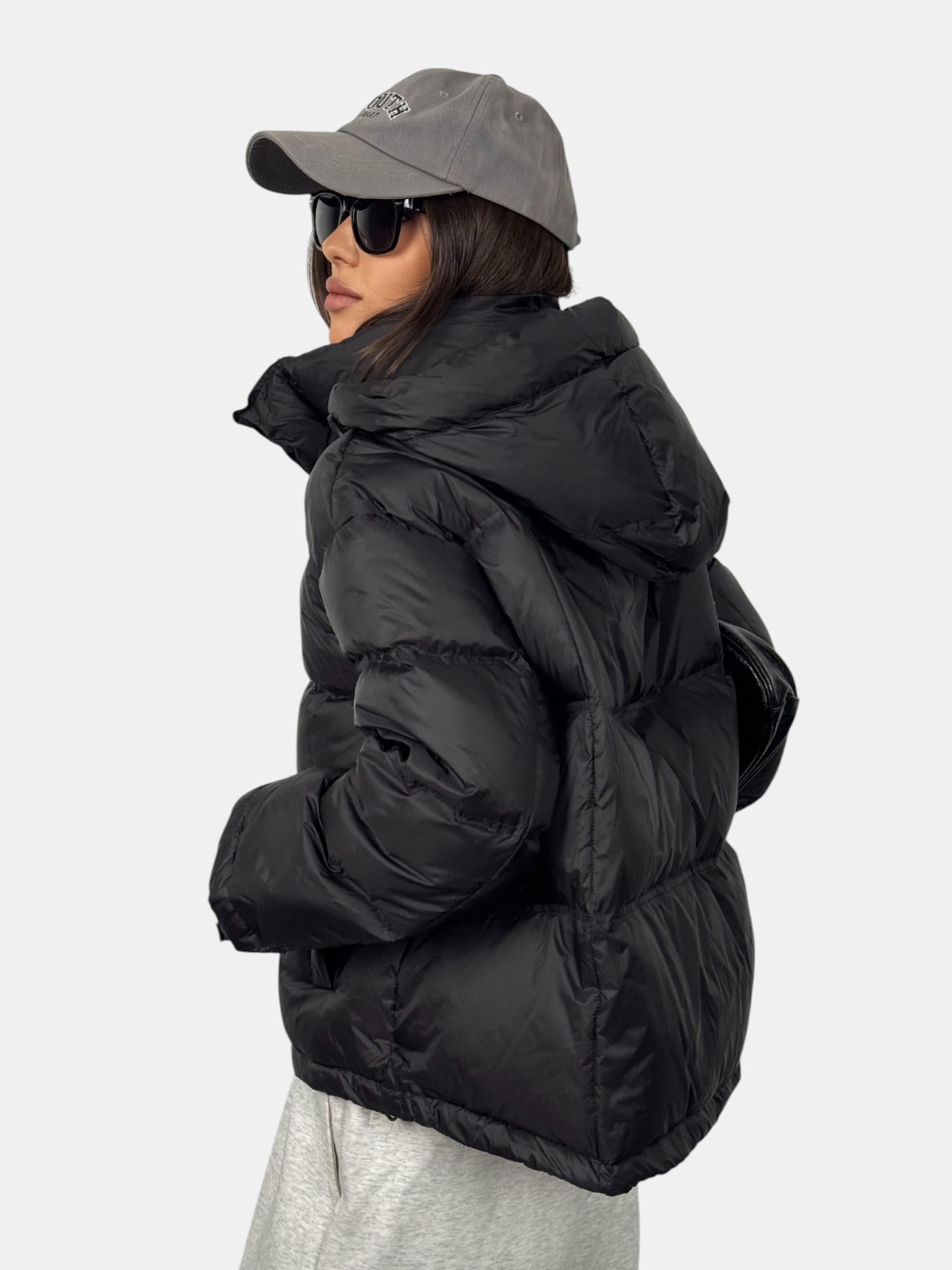 Пуховик оверсайз черный