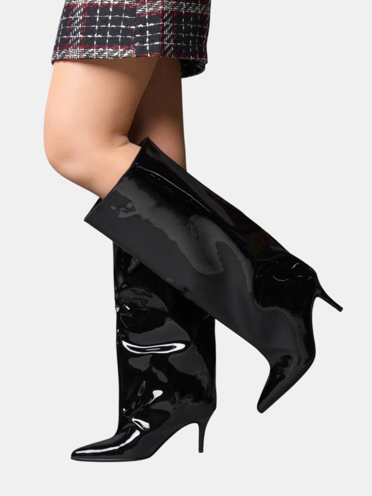 Сапоги трубы на шпильке лаковая кожа черные 3284 Сапоги трубы на шпильке лаковая кожа черные 3284