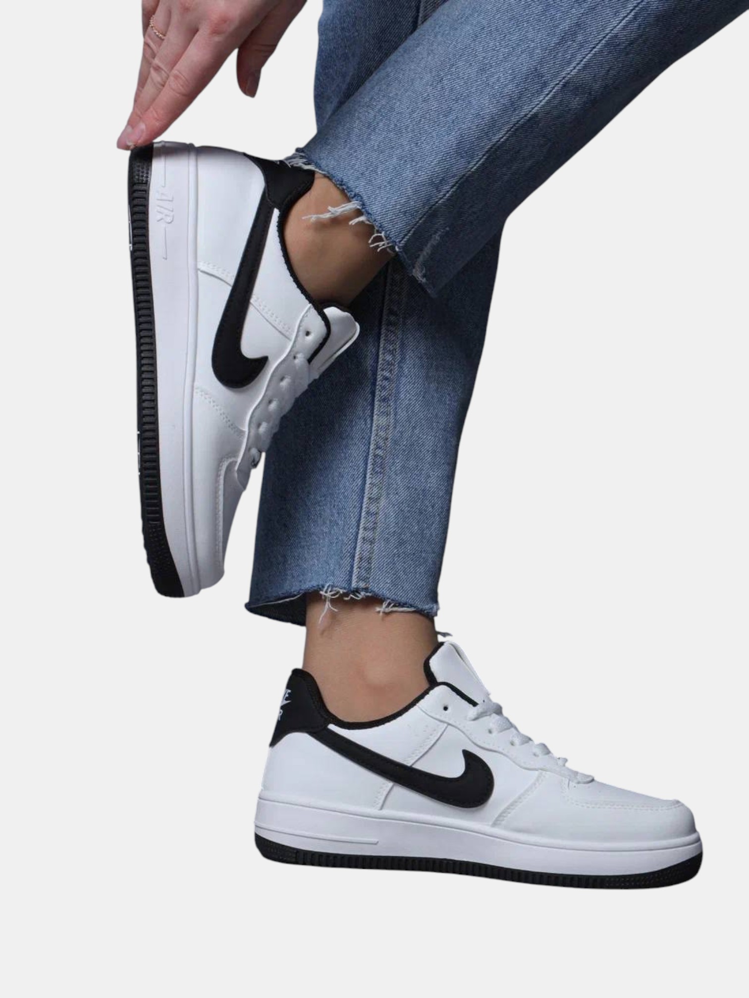 Кроссовки NIKE Air Force 1