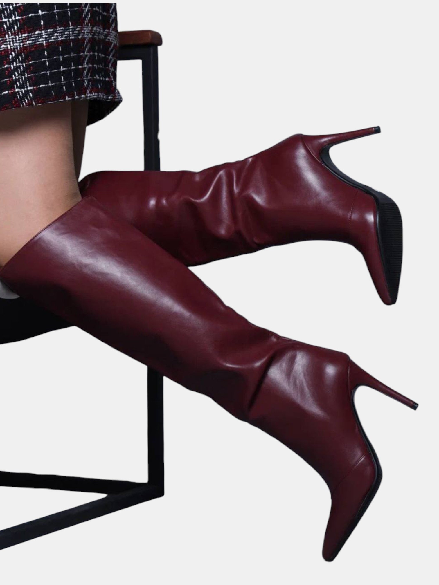 Сапоги трубы на шпильке