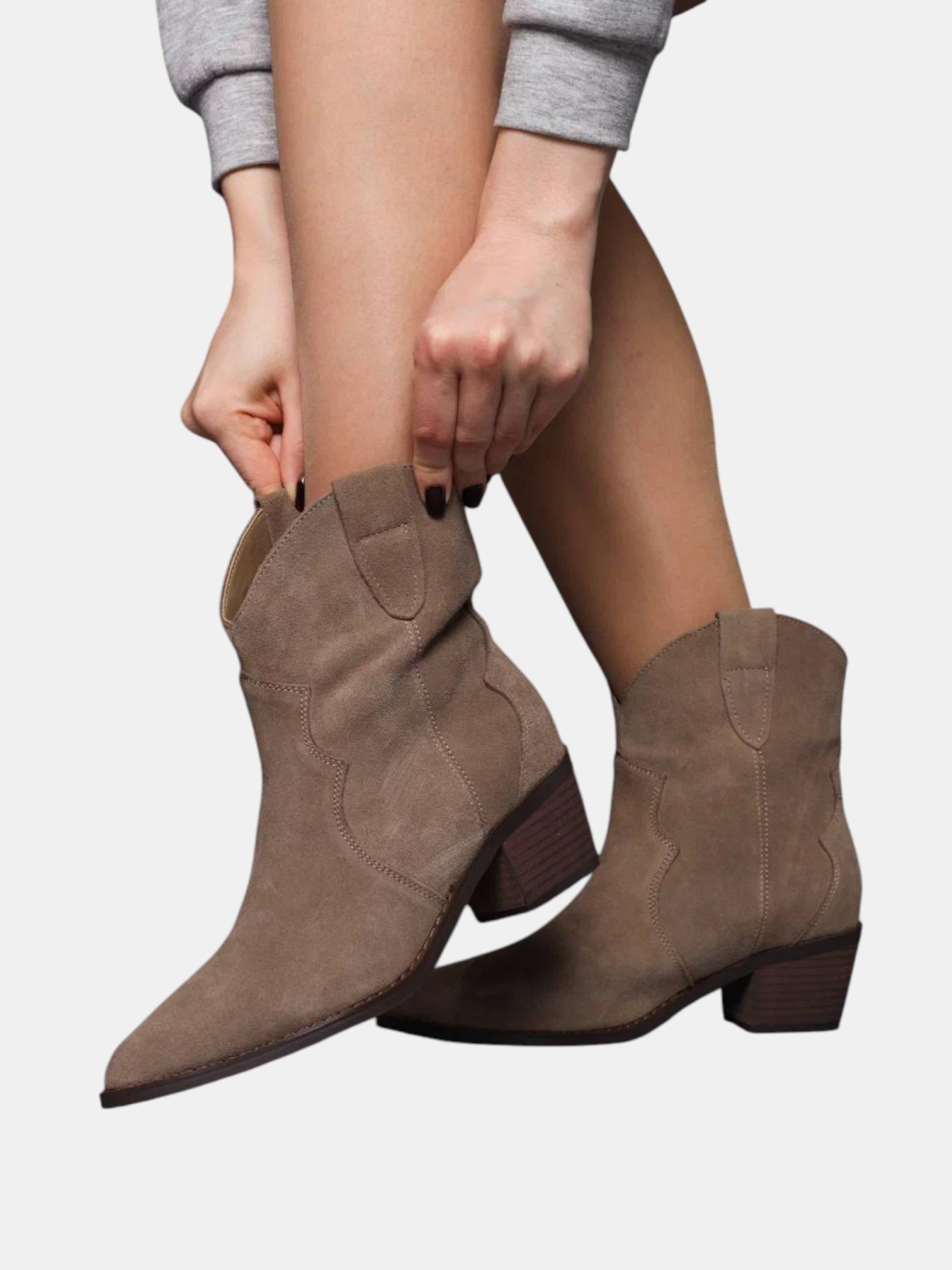 Полусапоги казаки замшевые бежевые 3277 Полусапоги казаки замшевые бежевые 3277