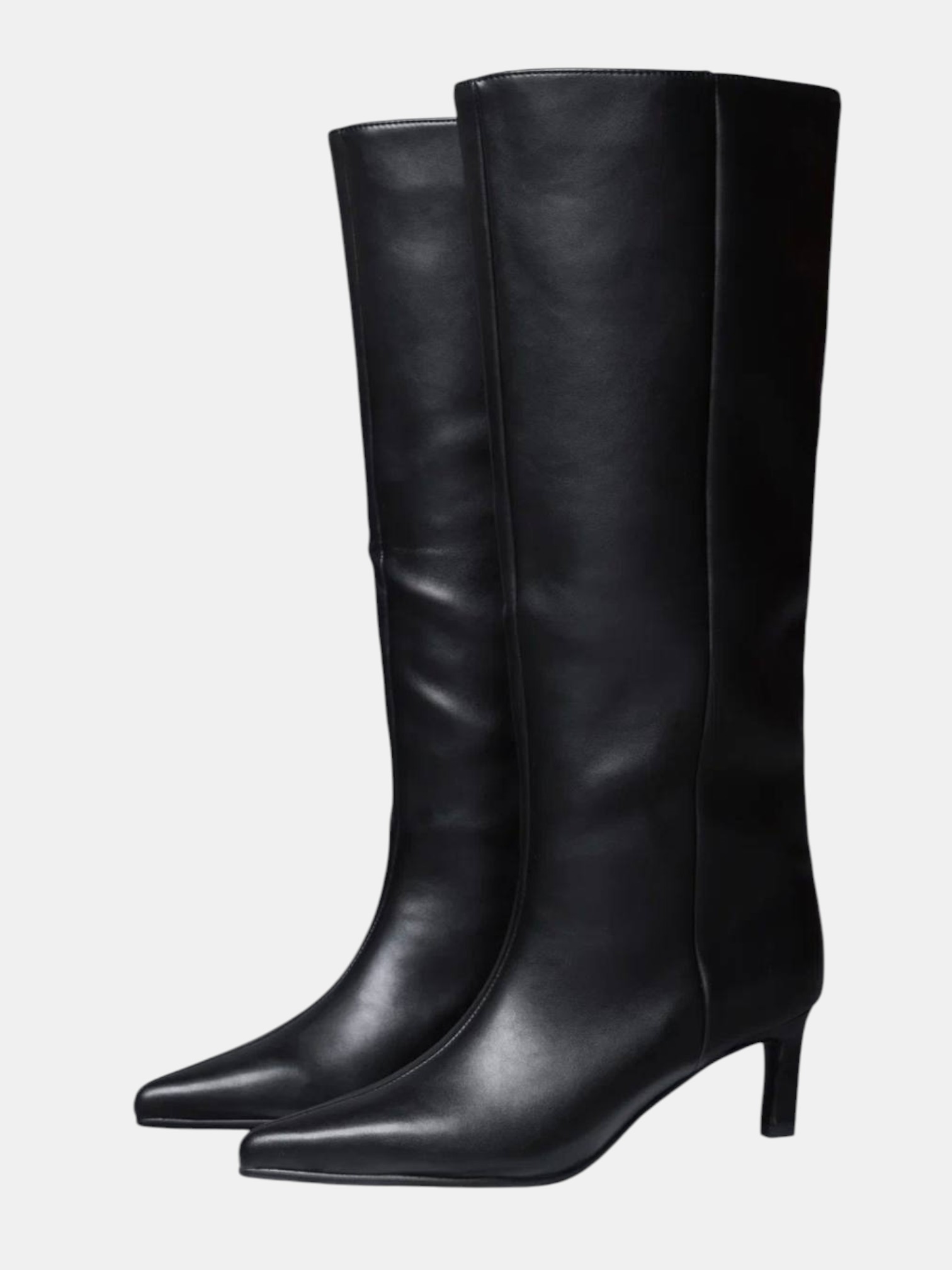 Сапоги трубы на шпильке