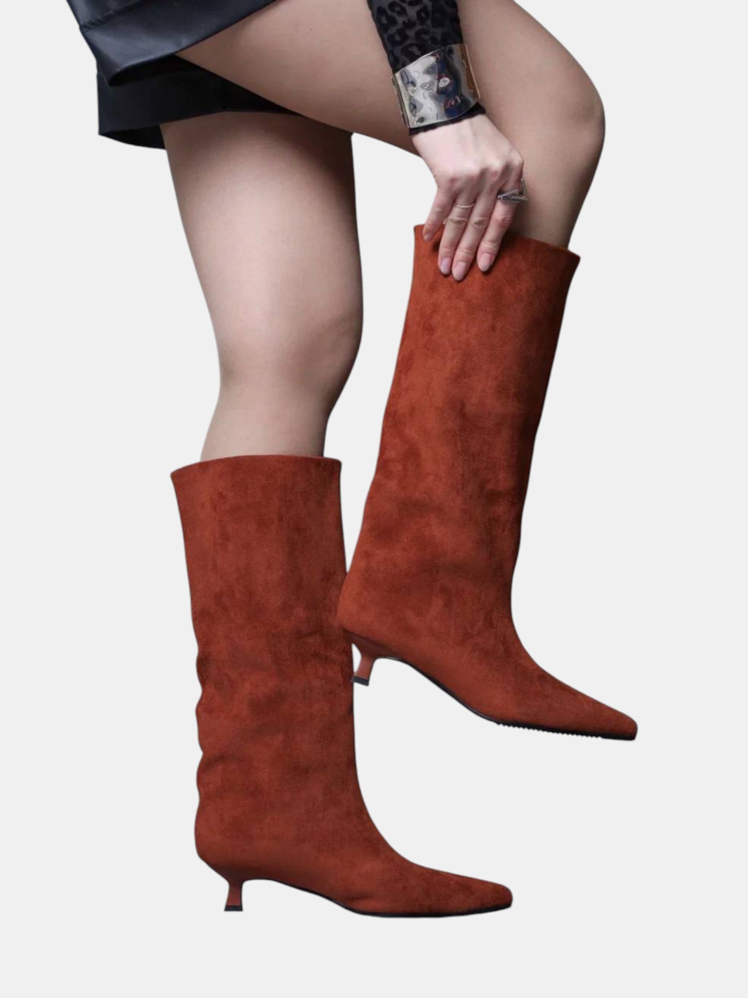 Сапоги трубы на шпильке