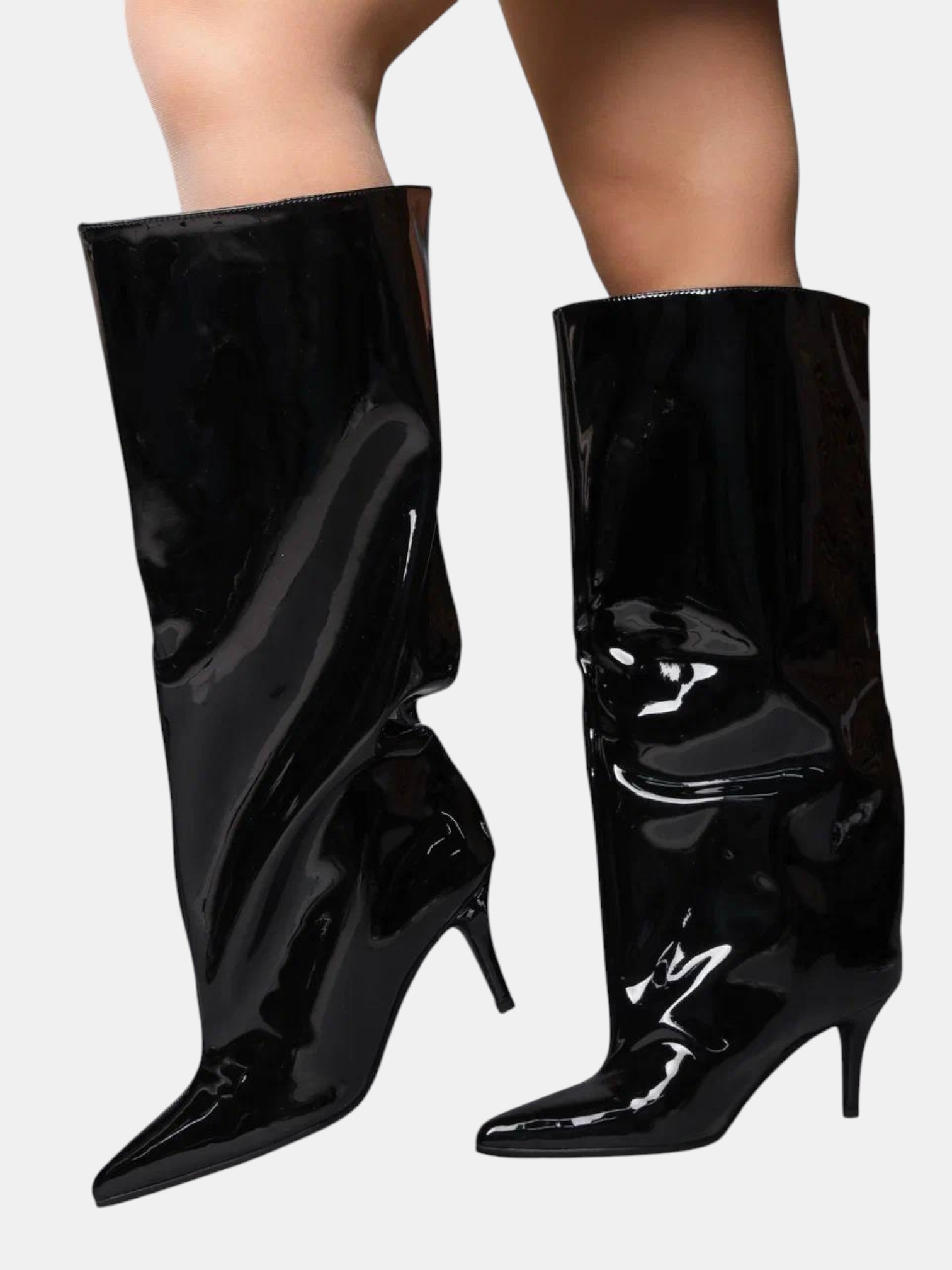 Сапоги трубы на шпильке