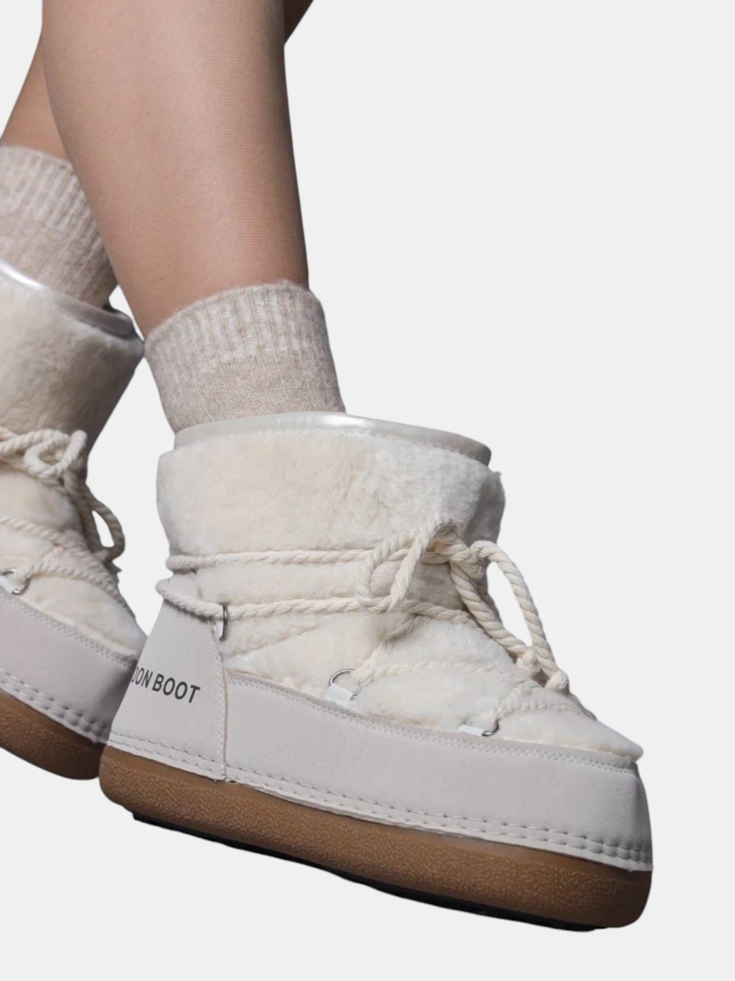 Сноубутсы Moon Boot