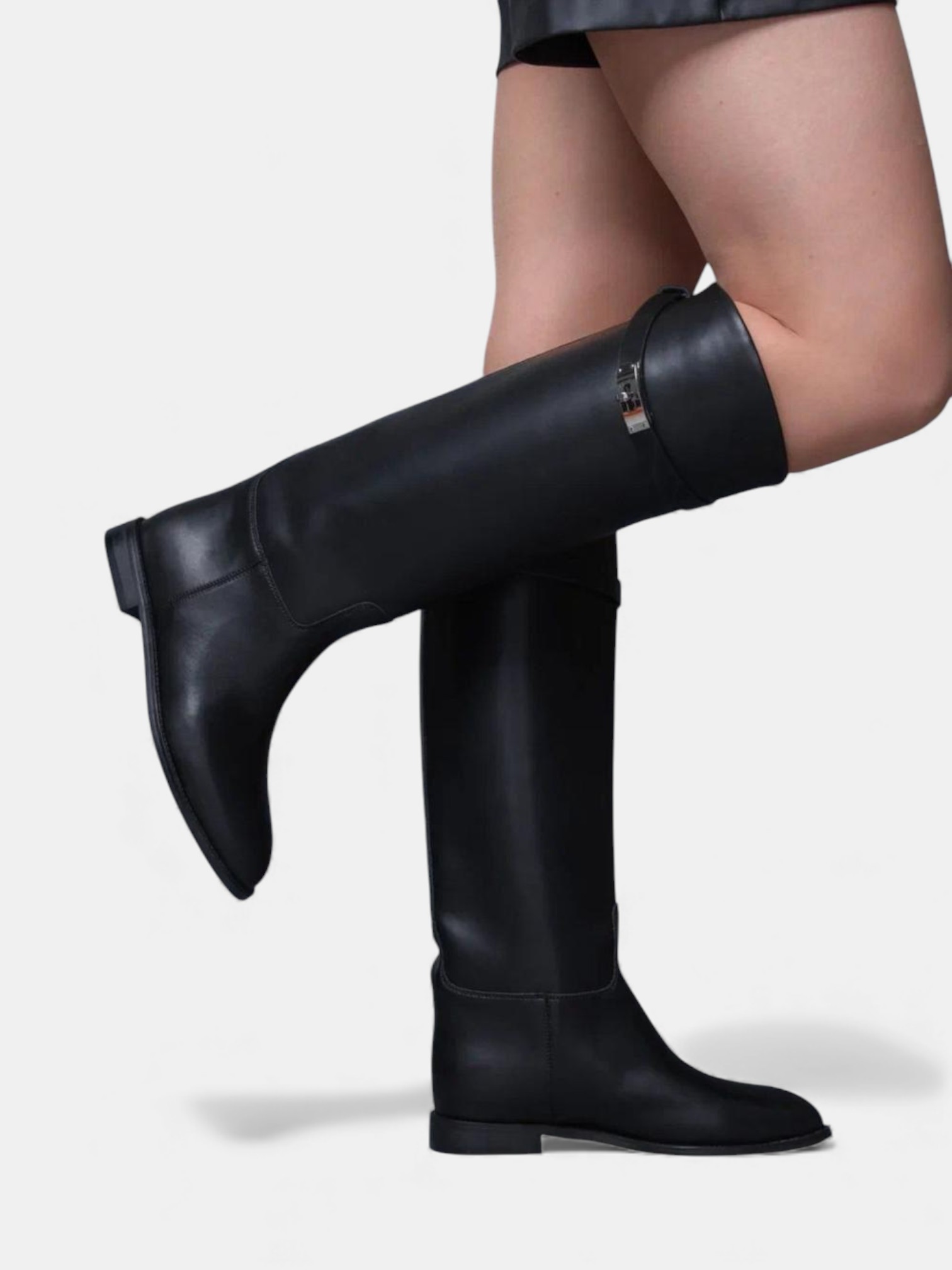 Сапоги трубы демисезонные на кожаной подкладке черные 3339 Сапоги трубы демисезонные на кожаной подкладке черные 3339