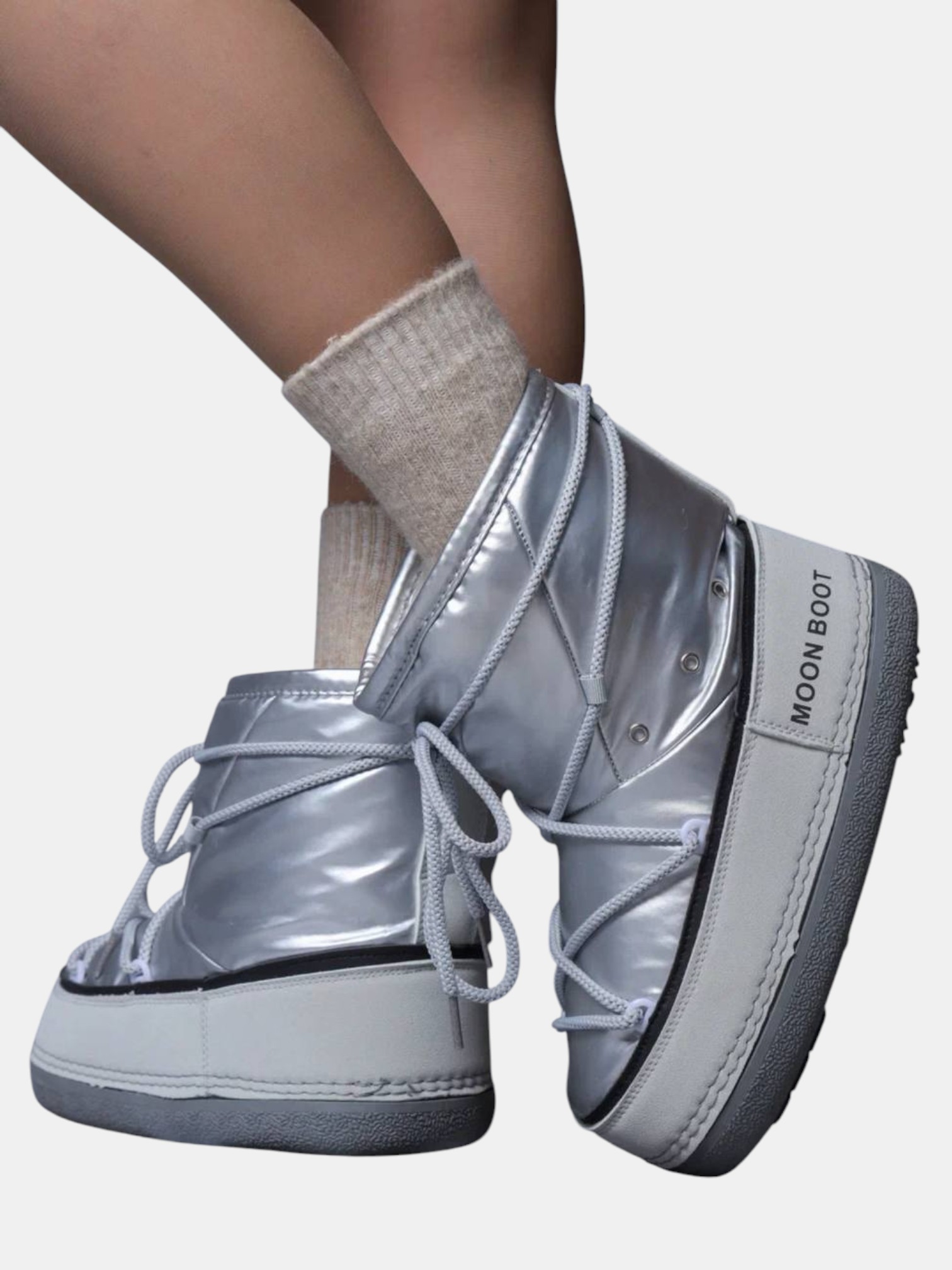 Сноубутсы Moon Boot