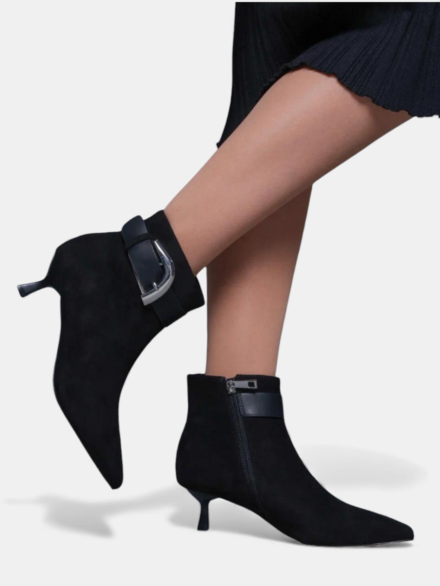 Ботильоны женские демисезонные с пряжкой черные 3345 Ботильоны женские демисезонные с пряжкой черные 3345