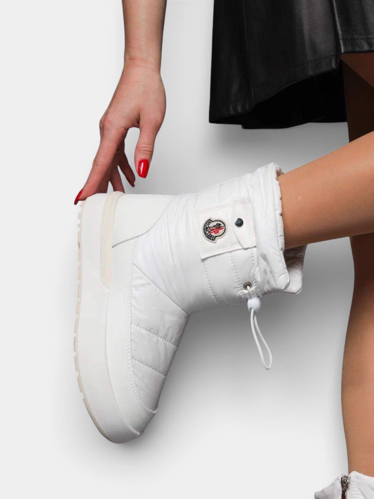 Дутики Moncler зимние белые 3428 Дутики Moncler зимние белые 3428