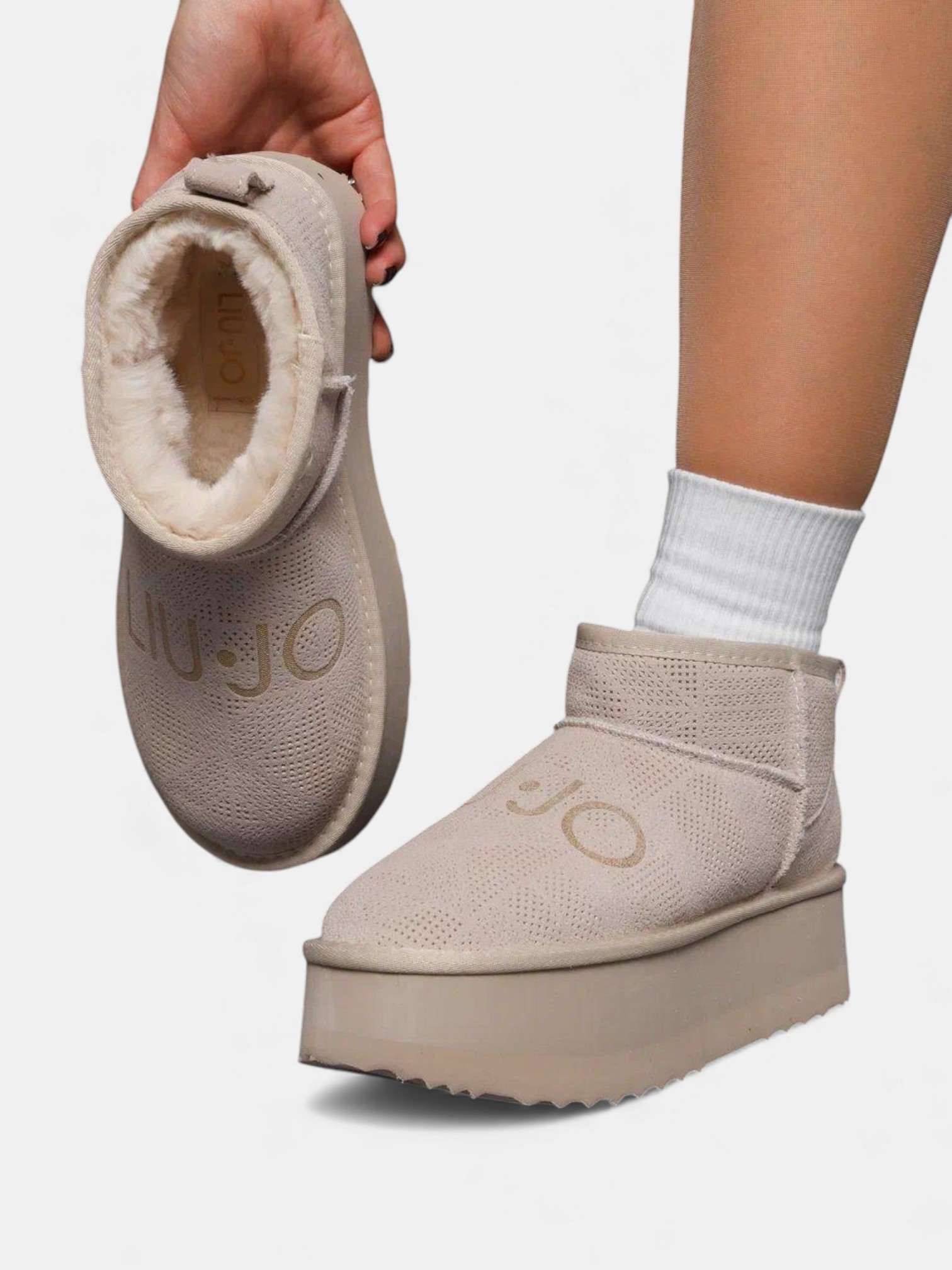 Угги женские зимние LIU JO бежевые 3418 Угги женские зимние LIU JO бежевые 3418