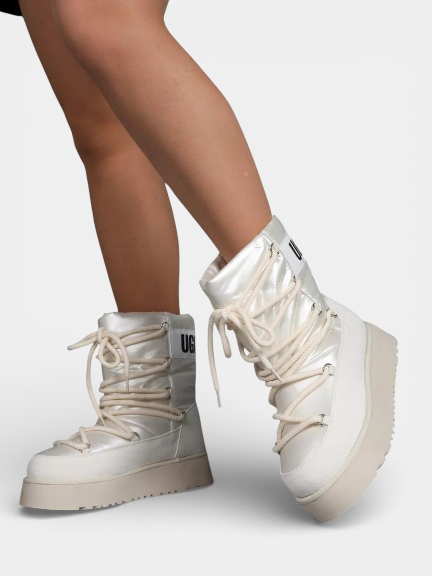 Дутики UGG на шнуровке бежевые 3427 Дутики UGG на шнуровке бежевые 3427