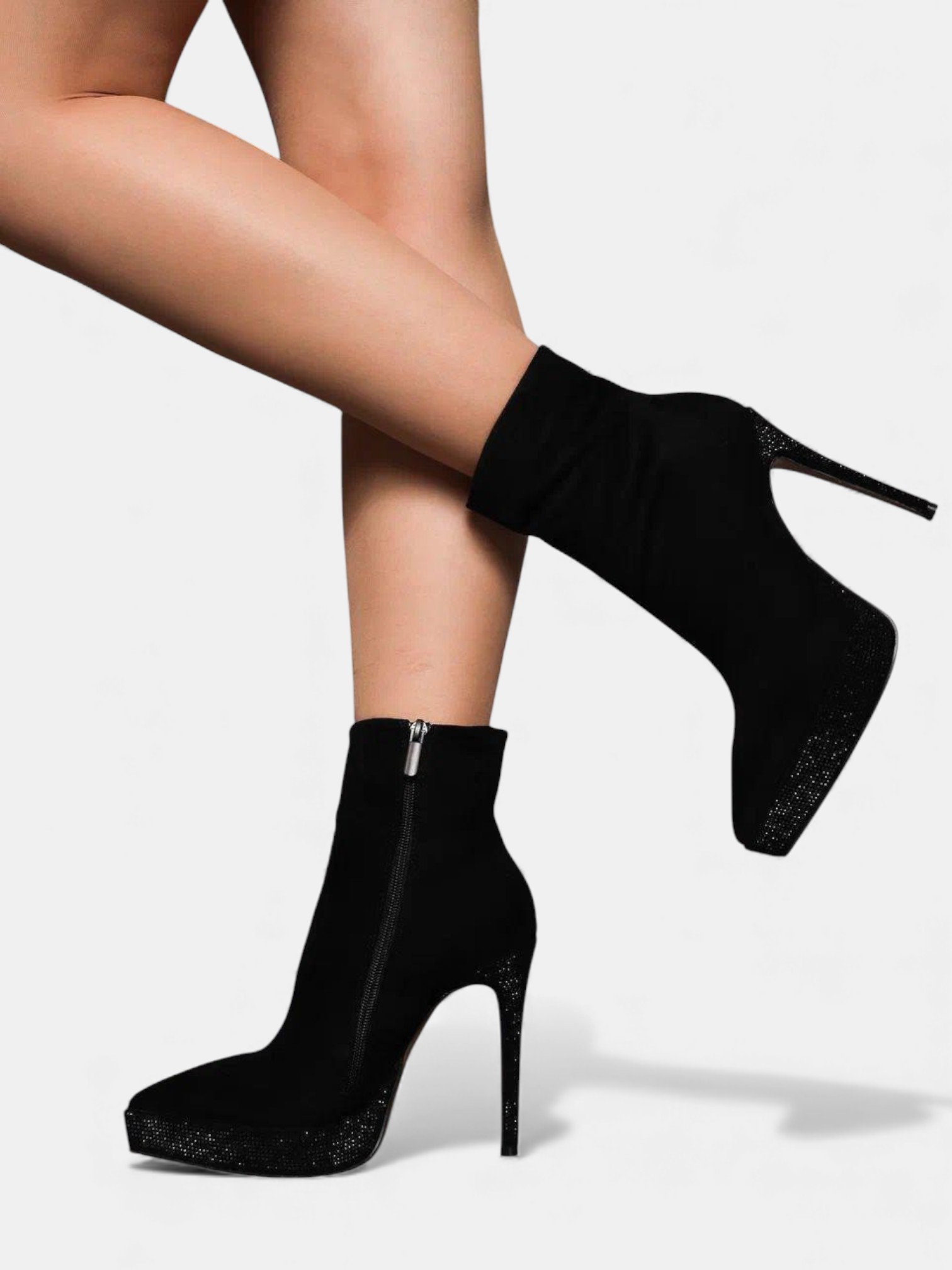 Полусапоги с камнями на шпильке черные 3382 Полусапоги с камнями на шпильке черные 3382