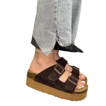Шлепанцы женские BIRKENSTOCK натуральная замша шоколадные 3103 Шлепанцы женские BIRKENSTOCK натуральная замша шоколадные 3103